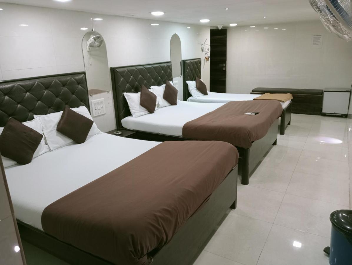 Hotel Qamar Bombay Esterno foto