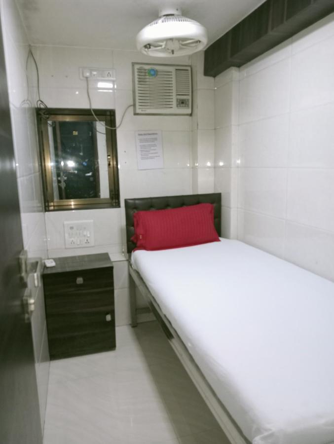 Hotel Qamar Bombay Esterno foto