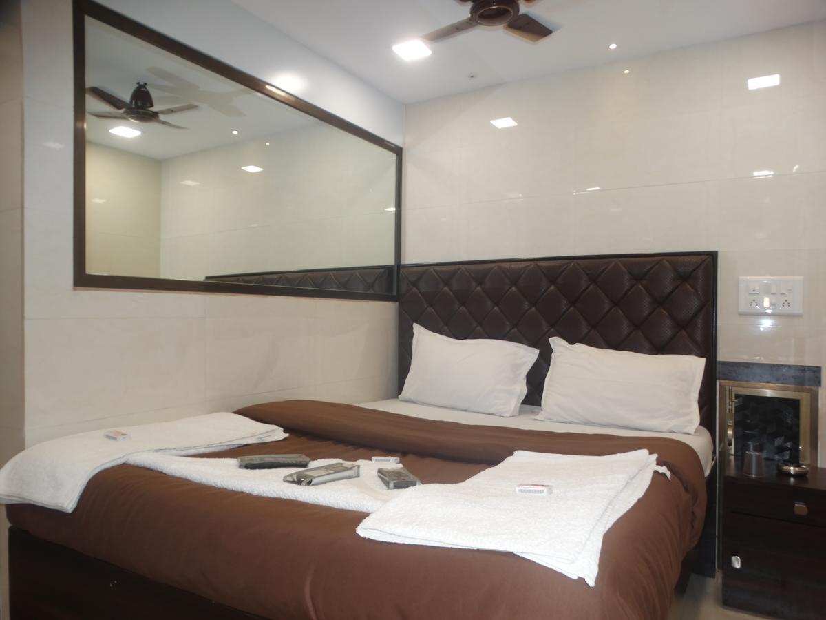 Hotel Qamar Bombay Esterno foto