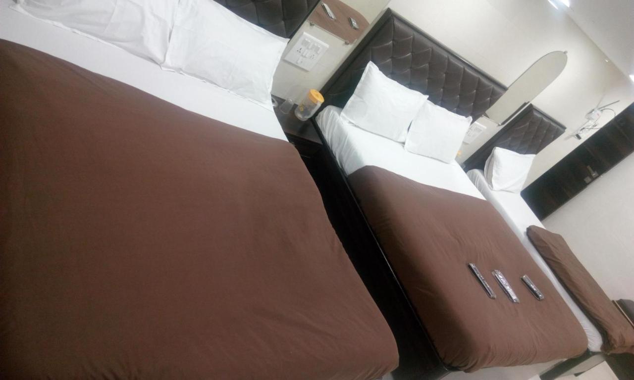 Hotel Qamar Bombay Esterno foto